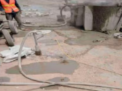 谢通门水泥混凝土路面板底注浆技术 路面脱空注浆整治方案